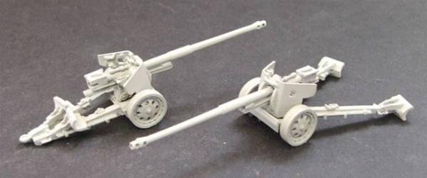 88mm Pak 43/41 A/T Guns(3 Fring -  1 lmbered)