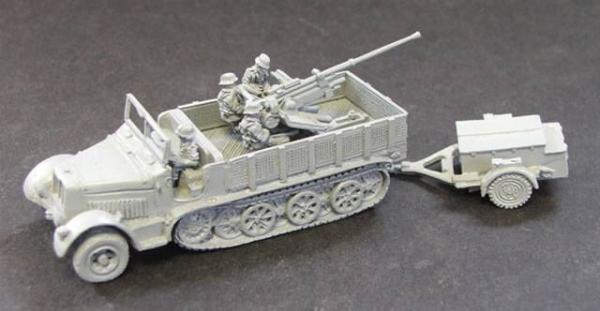 Sdkfz7/2 8 ton _ track wth 37mm flak36.