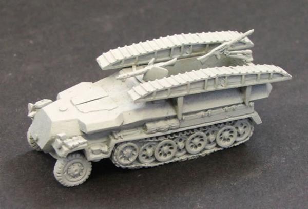 Sdkfz 251/7- 16/C(brdge& flame thrower)