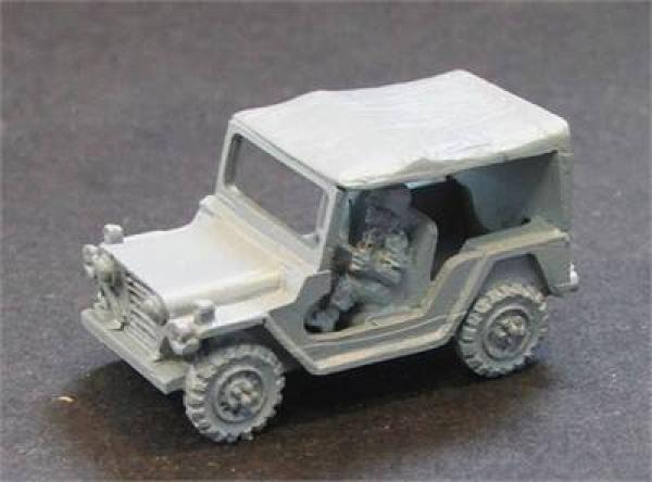 Mutt jeep with canvas tlt.