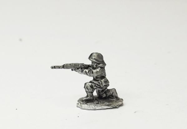 Kneelng -  frng -  wth helmet