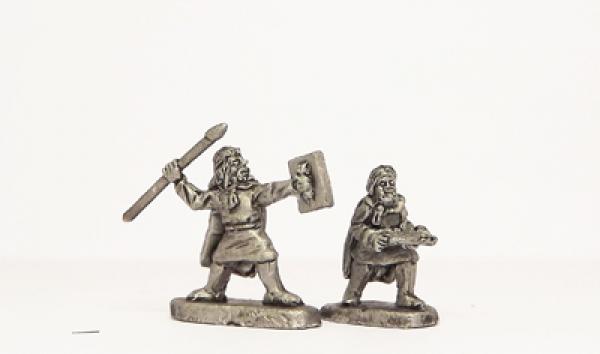 Skrmshers wth spear and crossbow