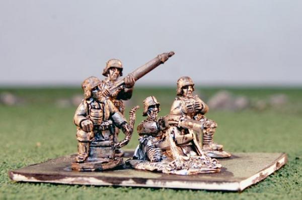 Heavy and Lght MG s w/ crew